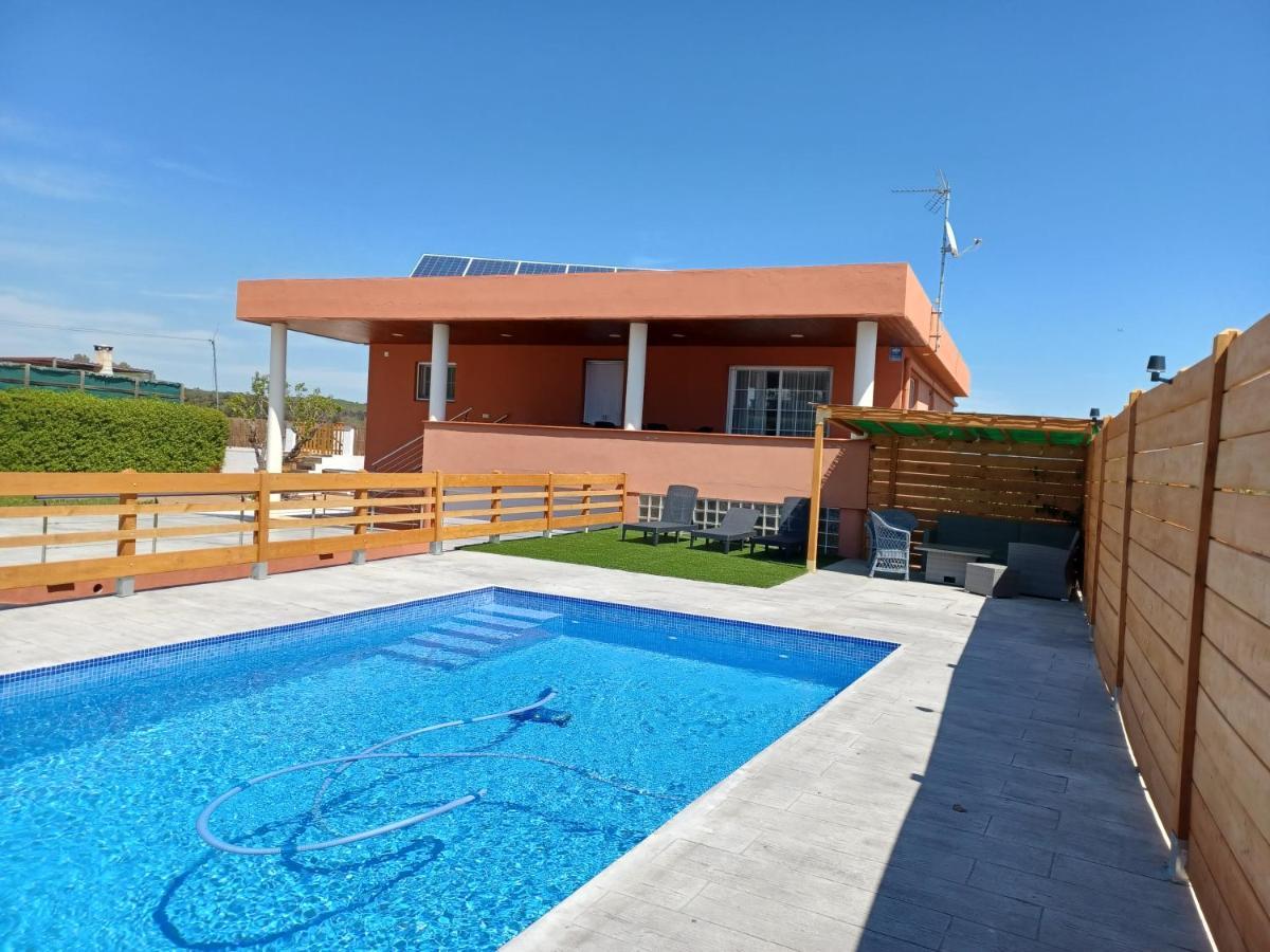 Piscina De Sal Barbacoa Wifi, Parking Gratis, 3 Min Pga Casa El Roble Villa Girona Bagian luar foto